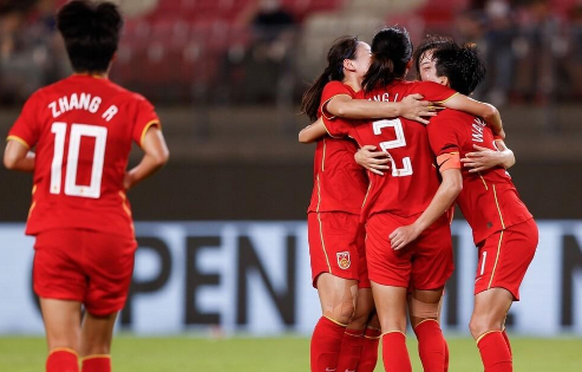 od体育亚洲官网-包含中国女足队员耀眼表现，取得胜利的词条