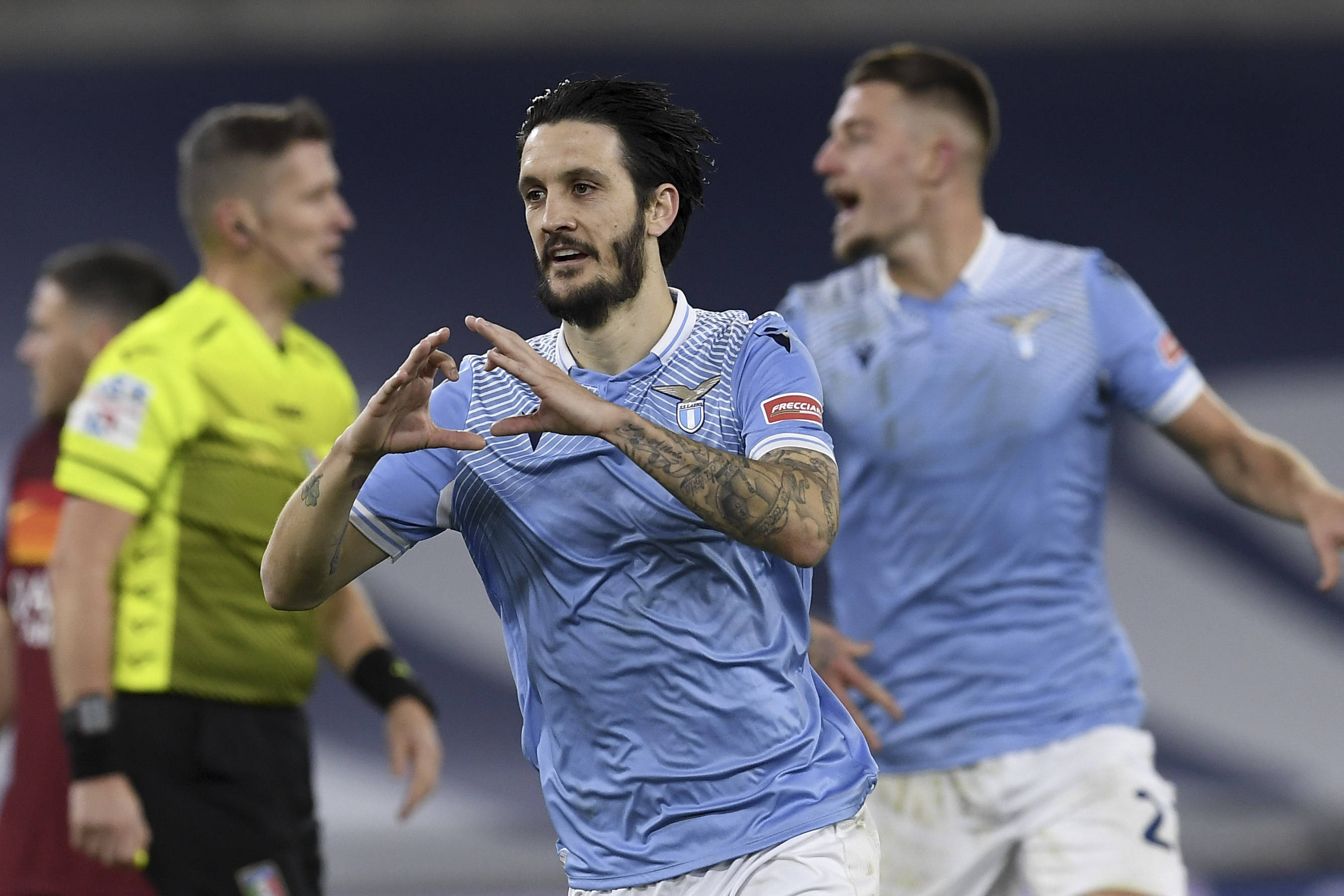 od体育直播-关于拉齐奥取得主场胜利，暂时领跑积分榜的信息