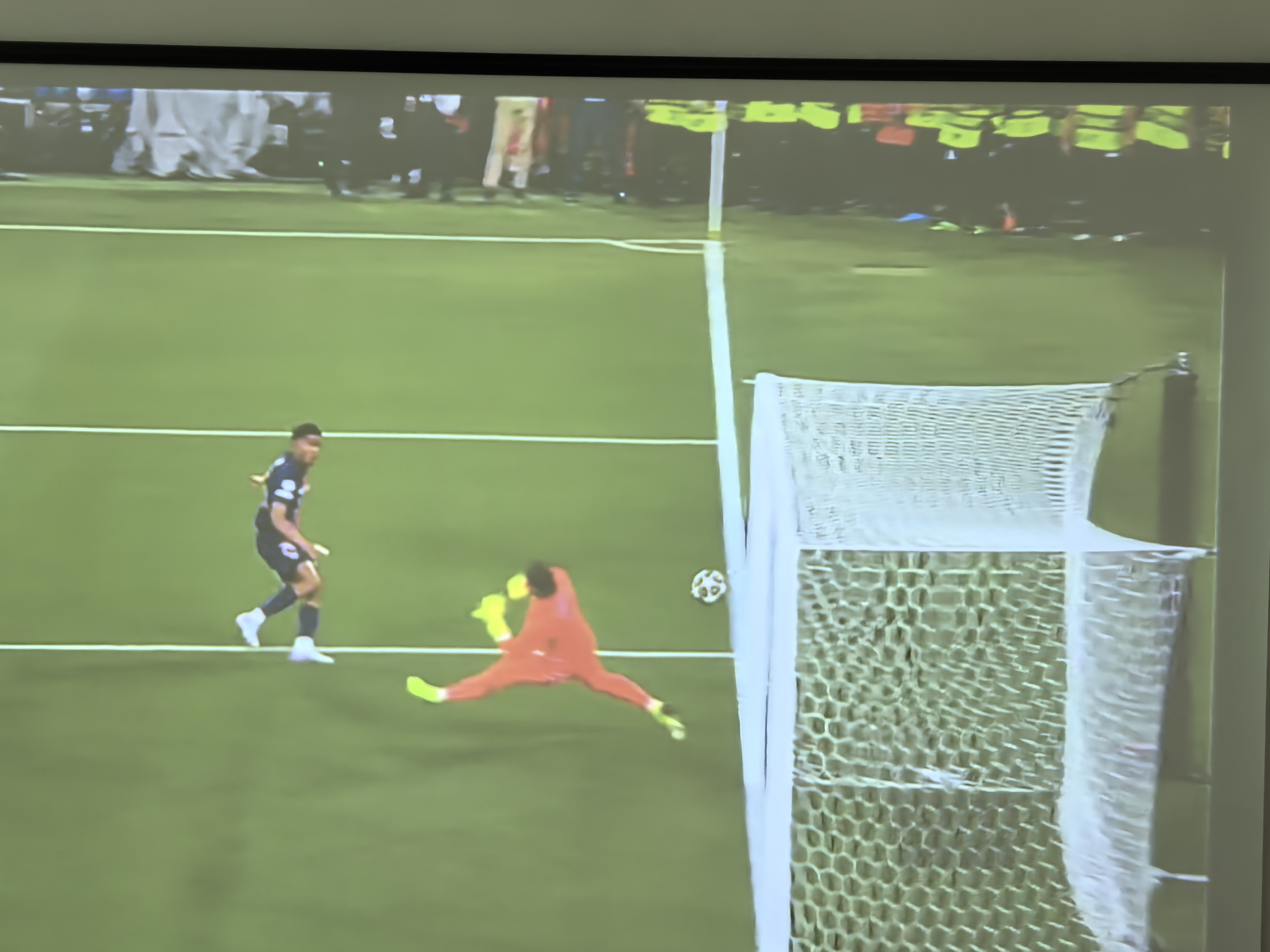 od体育官网登录网址-包含欧预赛比赛揭晓胜负，球队全力备战冲击决赛的词条