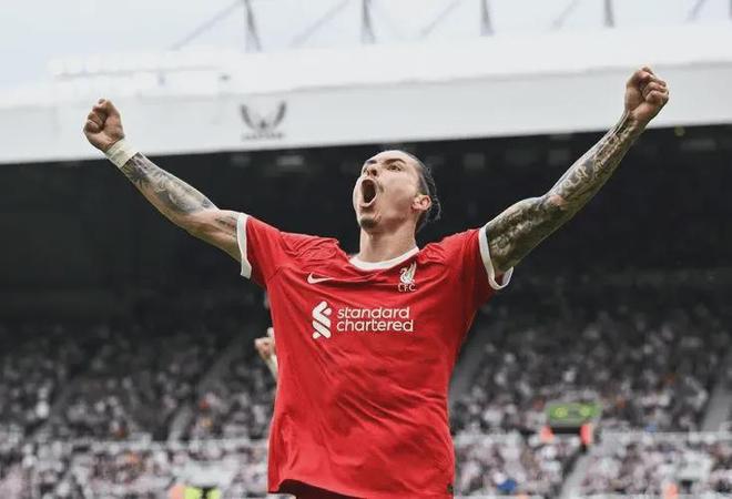 od体育网站-卡瓦尼进球后产生争议,解说怒批判裁判