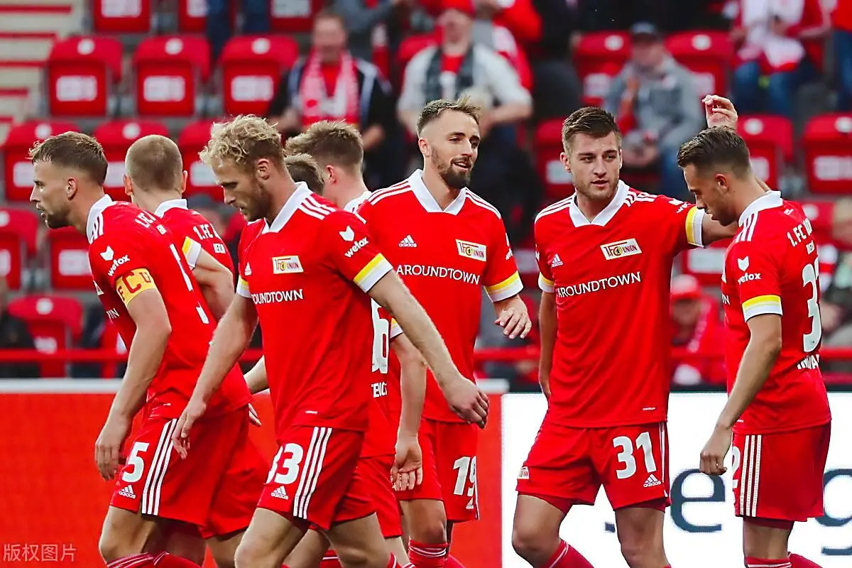 od体育官方-柏林联合队在比赛中完美诠释团队合作