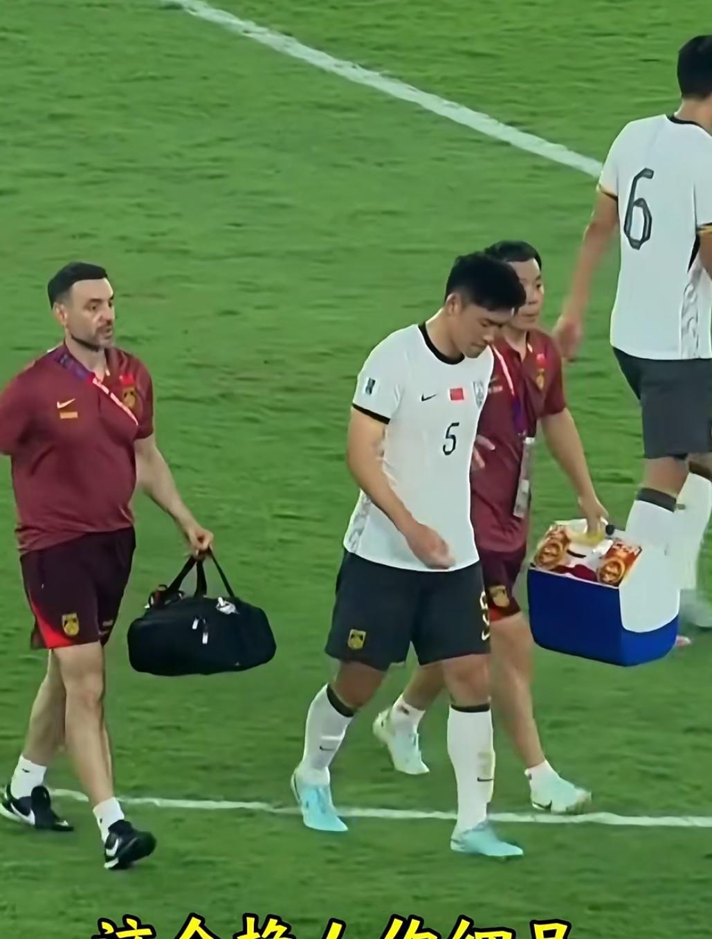 od体育vip注册-争夺胜利!球员们展现技艺争分夺秒