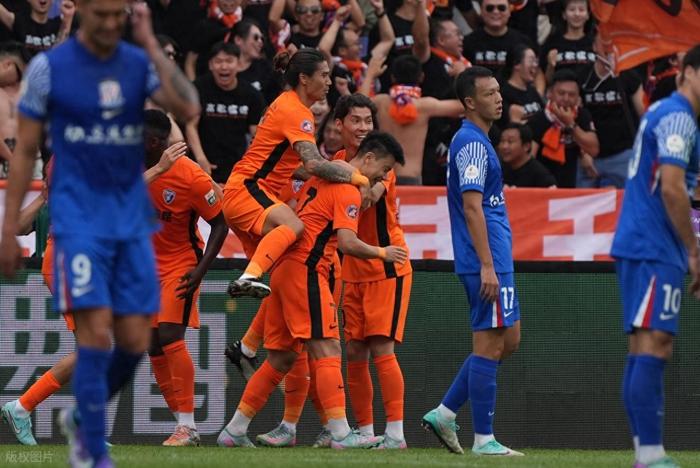 od体育app下载-上港击败富力，日夜紧咬国安劲敌