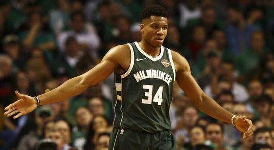 od体育网站-猛龙队球员获得季后赛MVP奖,成为焦点