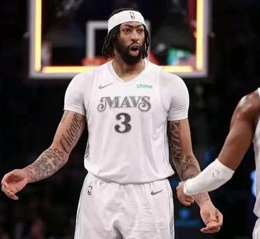 od体育官网-深圳客场逆袭，赢得关键胜利的简单介绍