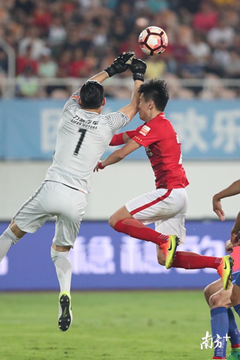 od体育官网登录网址-广州恒大备战国内联赛,士气高涨迎接挑战的简单介绍